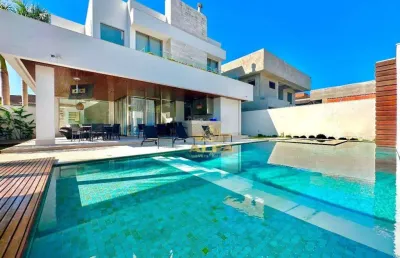 Alto padrão - casa à venda com 5 suítes - piscina, sauna e churrasqueira - condomínio com segurança e lazer - jardim acapulco, guarujá/sp