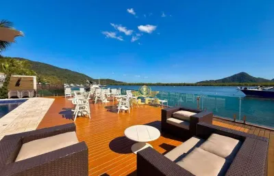 Casa à venda na marina del rey no guarujá | alfa imóveis guarujá