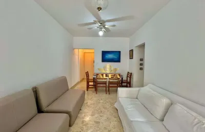 Apartamento à venda na praia das pitangueiras, centro do guarujá, ótima localização próximo ao comércio da região, imóvel amplo e confortável, claro e