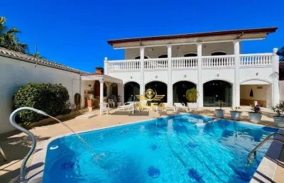 Casa à venda na praia da enseada | alfa imóveis guarujá