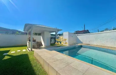 Casa à venda na praia da enseada | alfa imóveis guarujá