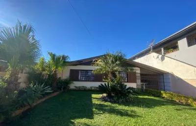 Casa com 3 quartos à venda na rua emiliano perneta, 1304, vila bancária, campo largo por r$ 600.000