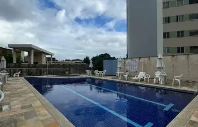 Apartamento, 2/4 c/ armários no centro de lauro de freitas.