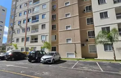 Apartamento a venda a 1,5 km da praia de buraquinho.