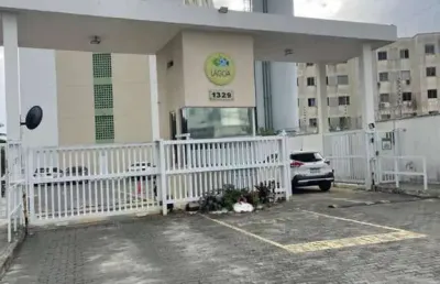 Lindo apartamento de 2/4, sendo 1 suíte em condomínio completo!