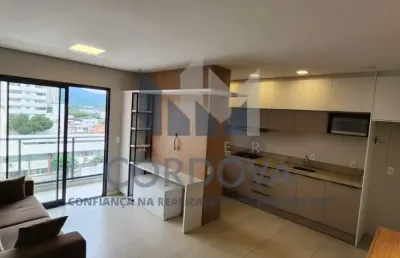 Apartamento à venda em balneário camboriu-sc, centro: 1 quarto, 1 suíte, 2 salas, 1 vaga, 52m²!