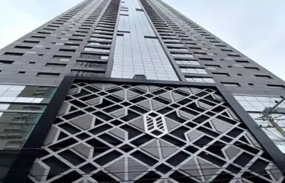 Oportunidade excelente apartamento alto padrão, vista parcial do mar! 4 suítes 250 metros do mar!