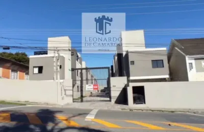 Sobrado triplex  com terraço / em  condomínio no bairro uberaba