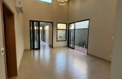 Casa em condomínio de luxo na quinta da primavera em ribeirão preto-sp: 3 quartos, 3 suítes, 2 salas, 4 banheiros, 4 vagas, 170m².