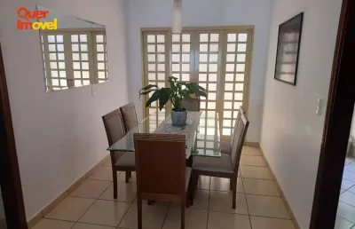 Casa à venda em ribeirão preto-sp, jardim manoel penna: 3 quartos, 1 suíte, 2 salas, 2 banheiros, 2 vagas de garagem, 200 m² de área. venha conferir!