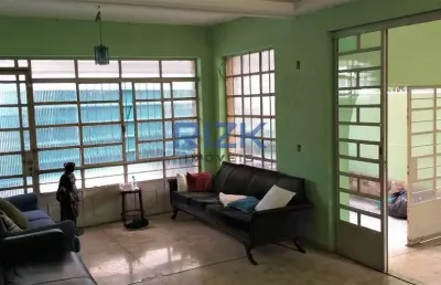 Casa com 3 quartos à venda na Rua Baturité, Aclimação, São Paulo