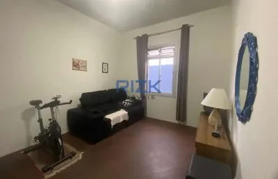 Casa com 3 quartos à venda na Rua Teodureto Souto, Cambuci, São Paulo
