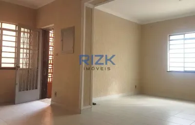 Casa com 2 quartos para alugar na Rua Backer, Cambuci, São Paulo