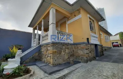 Casa com 5 quartos à venda na Rua Teodureto Souto, Cambuci, São Paulo