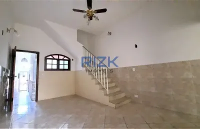 Casa com 3 quartos à venda na Rua Dona Ana Neri, Cambuci, São Paulo