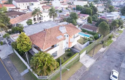 Casa de esquina - 313m² - terreno 540m² - pilarzinho