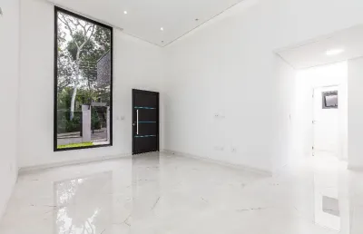 Casa nova com piscina aquecida no ecoville - 3 suítes - 4 vagas