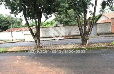 Vendo terro com 2562 m² no residencial jardim helvécia