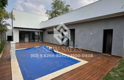 Casa térrea de alto padrão no cond. do lago com 3 suítes e piscina