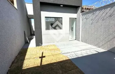 Casa 2q/suíte | banheiro social | espaço frente e fundos | buena vista