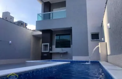 Sobrado novo - impecável com 3 suítes - piscina e churrasqueira à carvão!