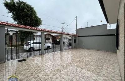 Linda casa térrea isolada - maracanã - 3 dorms 4 vagas de garagem!!