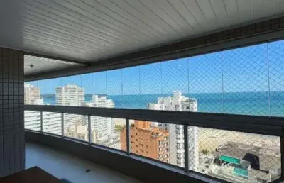 Andar alto, vista mar, mobiliado e apenas 150 metros da praia