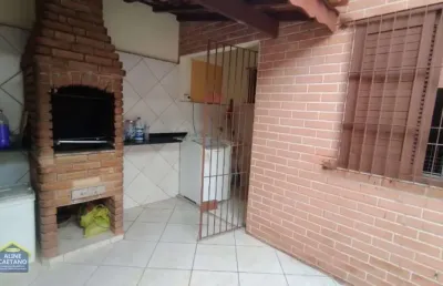 Casa com edícula , excelente localização, valor abaixo do mercado r$346 mil.