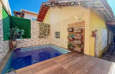 Casa com piscina, 2 dorms 1 suíte, excelente localização apenas r$420 mil.