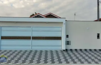 Oportunidade!! casa com piscina, 03 dorms, pertinho da praia!!