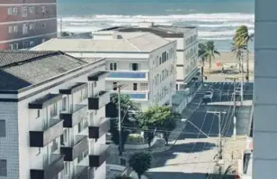 Olha esse empreendimento,uma quadra e meia da praia , entrada r$67mil.