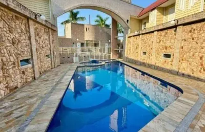 Casa de condomínio 02 suítes, 02 vagas privativas, 117 m2  600 mil