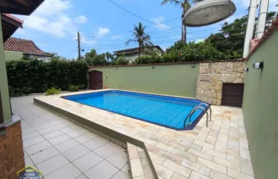 Oportunidade!! casa com piscina,03 dorms, pertinho da praia!!