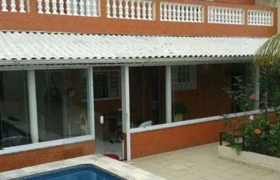 Sobrado com 4 dorms na ocian, financia! oportunidade!! - cód: act1646