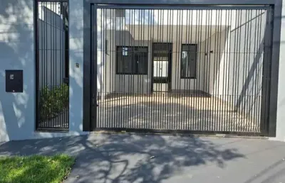 Casa com 3 quartos à venda no Jardim Paris, Maringá 