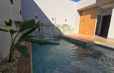 Casa com 3 quartos à venda no Jardim Real, Maringá 