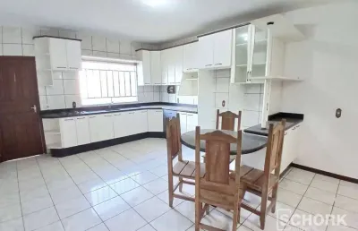 Casa com 4 dormitórios para alugar, 220 m² por r$ 2.500,00/mês - asilo - blumenau/sc
