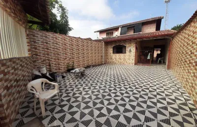 Sobrado à venda em mongaguá, flórida mirim, com 3 quartos, com 156.01 m²