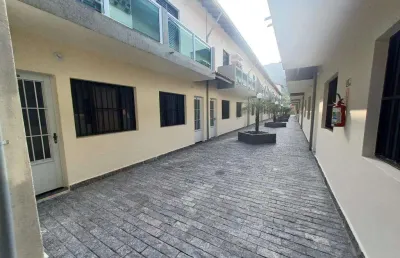 Sobrado à venda em mongaguá, vila são paulo, com 1 suíte, com 57.34 m²