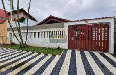 Casa espetacular à venda em mongaguá – 3 dormitórios, quintal amplo e financiamento!!
