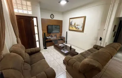 Casa com 8 quartos à venda na Rua Dulce Pinheiro de Moraes, Vila Inhamupe, Jundiaí