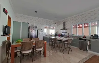 Casa com 3 quartos à venda na Rua João Chiaramonte, Caxambu, Jundiaí
