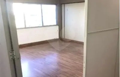 Sala comercial para alugar na Pedro Alexandrino, Anhangabaú, Jundiaí
