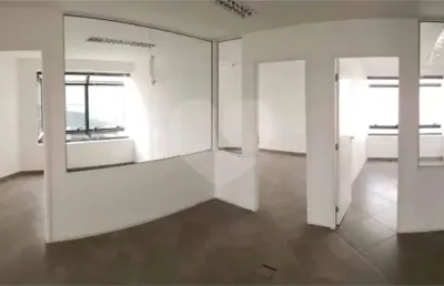 Sala comercial à venda na Avenida Francisco Matarazzo, Barra Funda, São Paulo