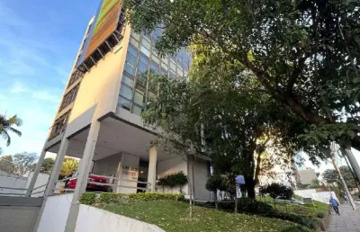 Sala comercial à venda na Avenida Carlos Gomes, Três Figueiras, Porto Alegre