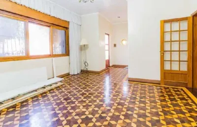 Casa com 3 quartos à venda na Rua Miguel Couto, Menino Deus, Porto Alegre