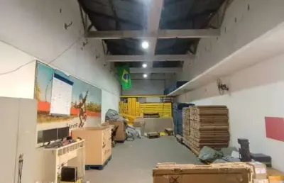 Loja com galpão e estacionamento no barreto niteroi 806m²