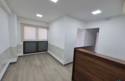 Sala comercial para alugar na Rua General Andrade Neves, São Domingos, Niterói