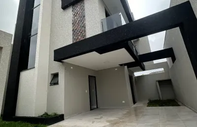 Triplex alto padrão – 3 quartos, 1 suíte com sacada – terraço e sala ampla