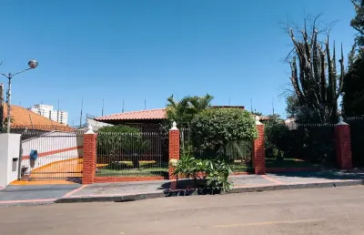 Casa com 4 quartos à venda na rua benjamin lins, dom pedro, londrina por r$ 1.399.000